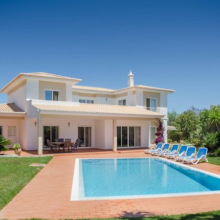 Villa Montanha, Luxury Coastal Villa, With Swimming Pool, Loungers And Alfresco Dining, 10 Min Walk To The Beautiful Praia Da Luz Beach, Shops, Bars And Restaurants! ภายนอก รูปภาพ